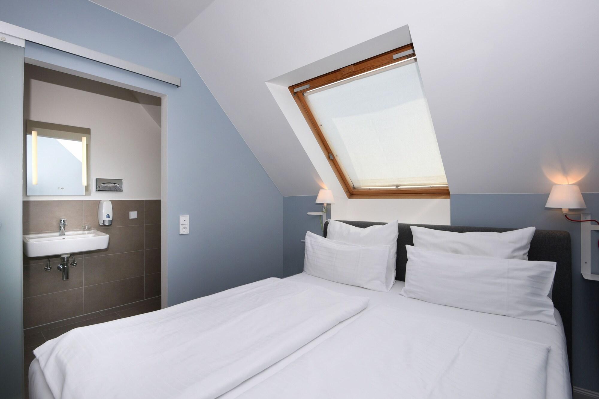 Hotel Barbarossa Classic Ratingen Exterior photo